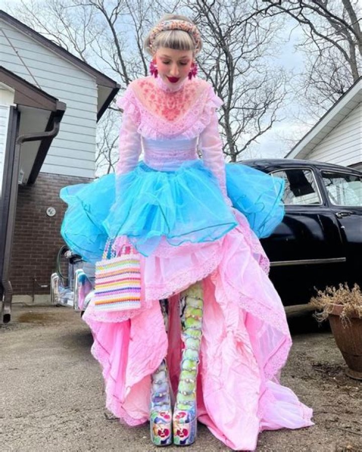 TikTok’s Sara Camposarcone is Dressing for Her Inner Child LaptrinhX