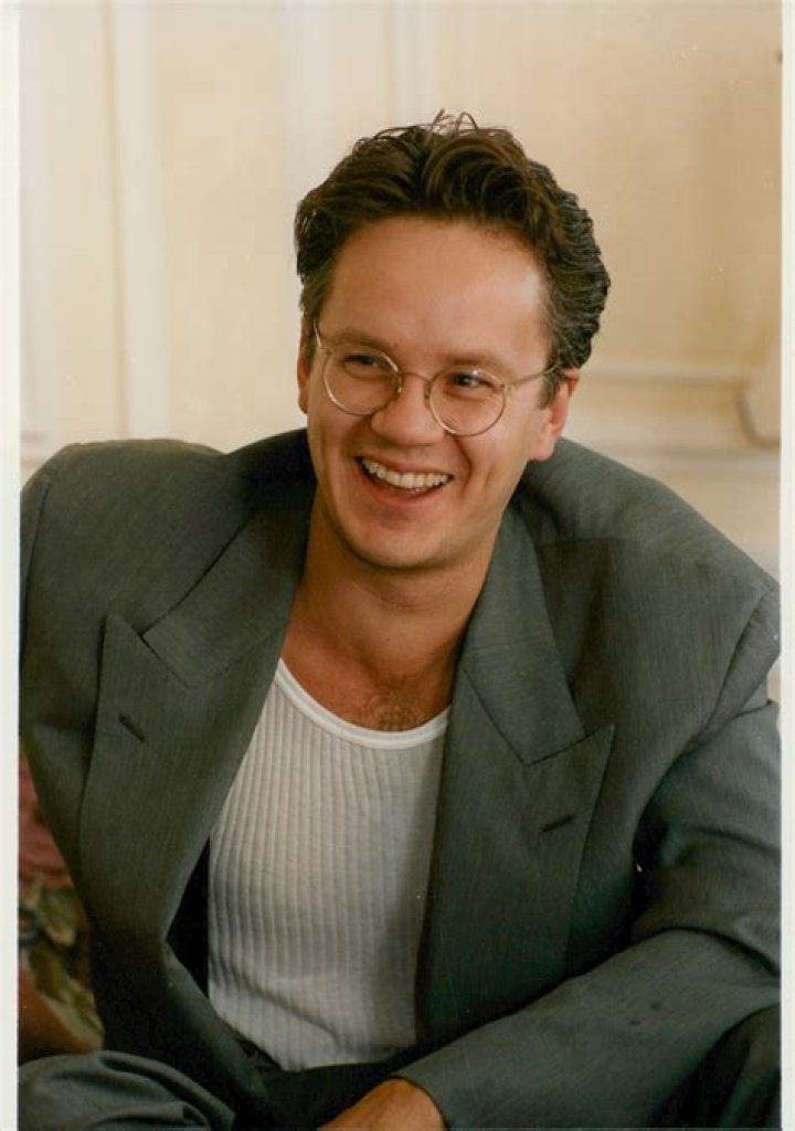 Tim Robbins takes much younger 'girlfriend' for a ride in LA Daily