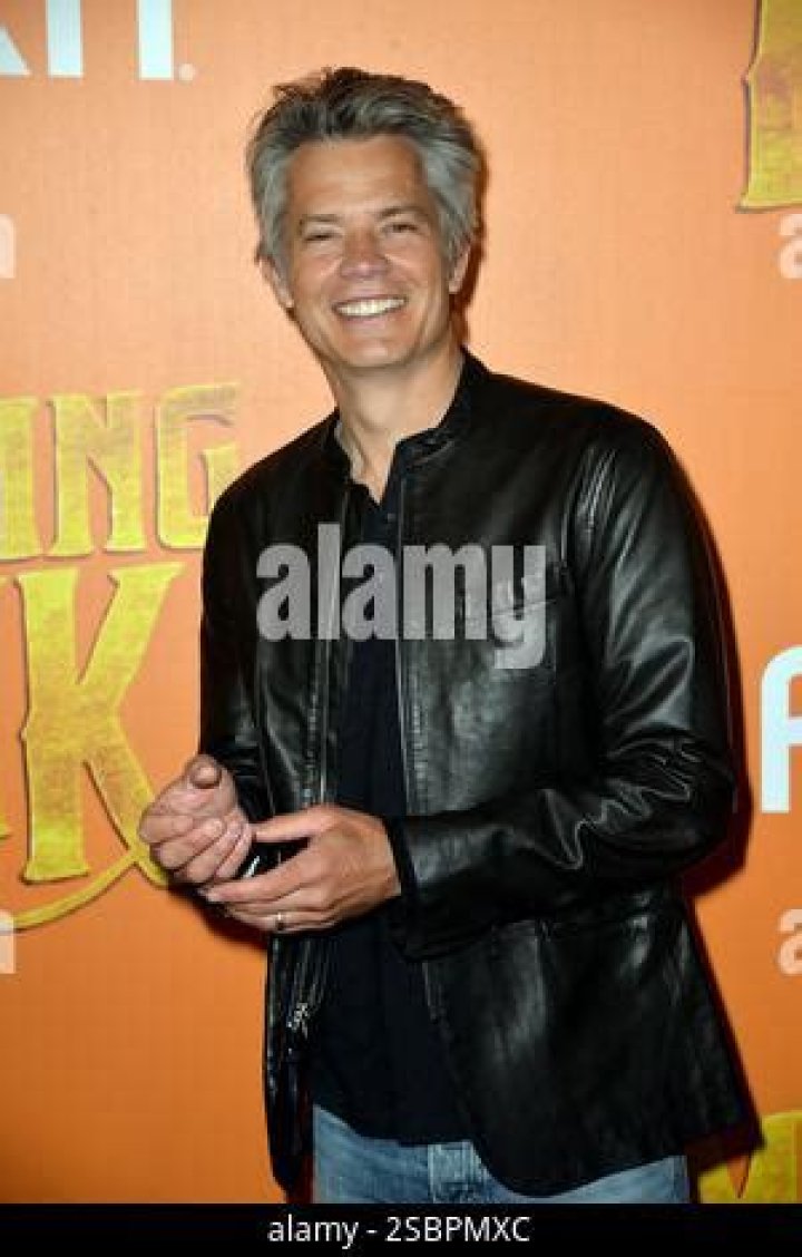 Timothy Olyphant arriving at the Vanity Fair Oscar Party in Beverly