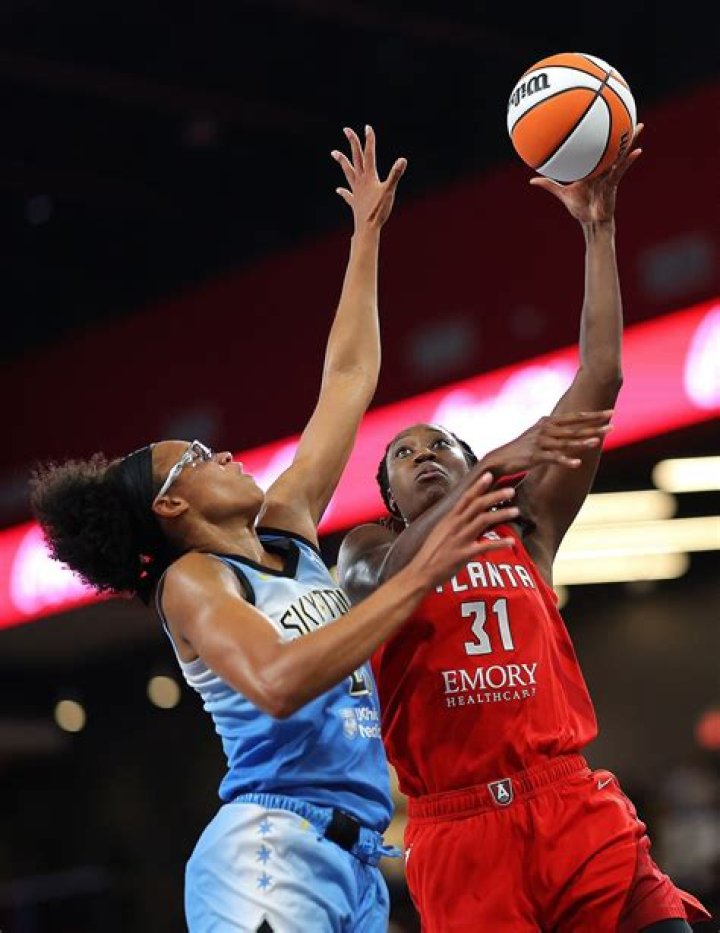 Tina Charles makes WNBA history with second straight 30point, 15
