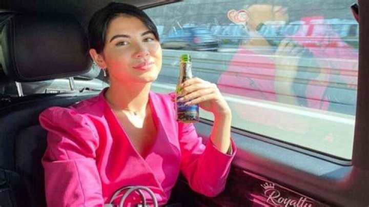 Tina Yoshi Le Biography, Age, Height, Figure, Net Worth » Bioofy