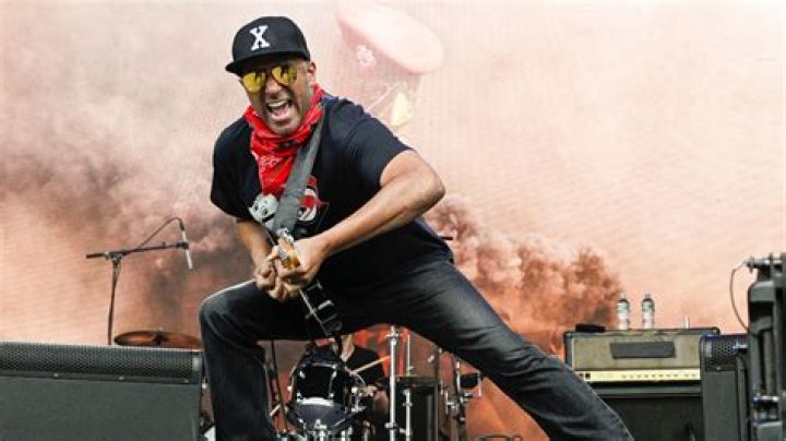 Tom Morello&rsquo;s Rage Against Injustice &lsquo;Hunger And Poverty Are Not Acts
