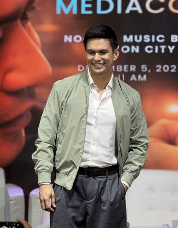 Tom Rodriguez's Bulge Cosmo.ph