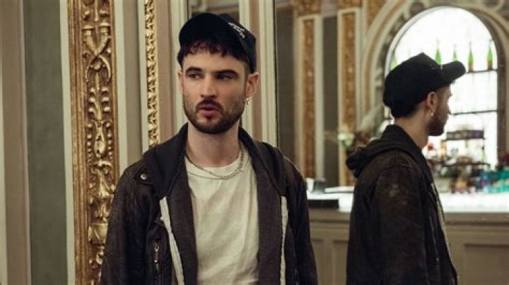Tom Sturridge Talks 1984, the Thrilling Broadway Play That&rsquo;s Already