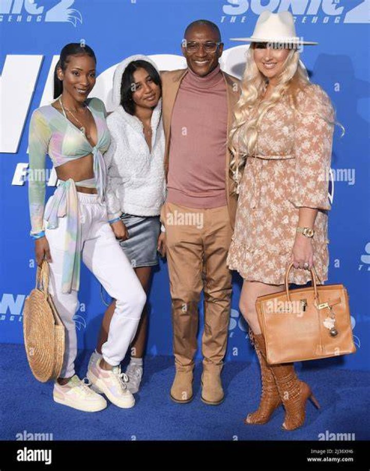 Tommy Davidson and family at the Los Angeles premiere of MR. POPPER'S