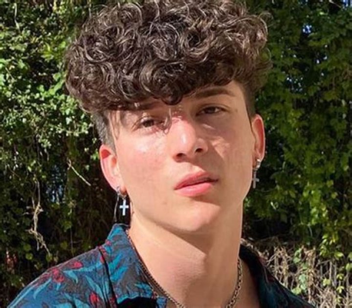 Tony Lopez's Leaked OnlyFans Videos: Uncovering Privacy Violations And Ethical Concerns