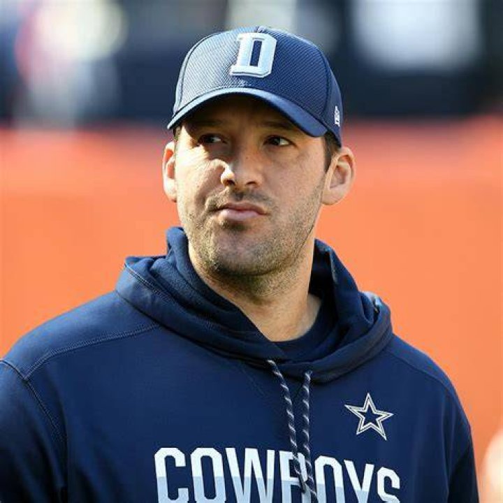 Tony Romo's Wife Candice Pregnant with Third Child! Photo 3860027