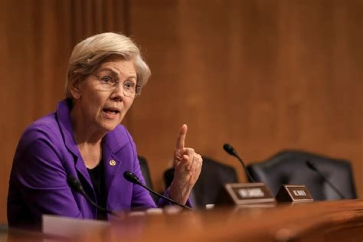 Top Democrat 'More than circumstantial evidence' of Trump associates
