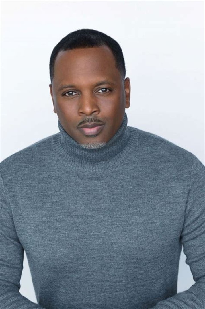Toure Roberts Biography, Age, Height, Family, Marriage, Salary, Net