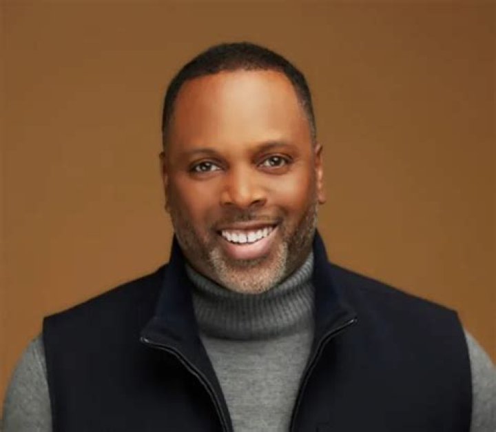 Toure Roberts Height, Weight, Net Worth, Age, Birthday, Wikipedia, Who