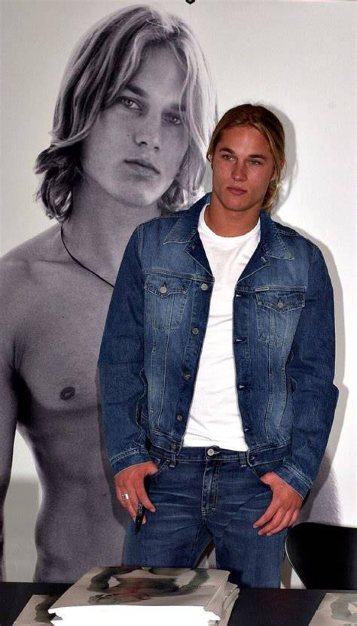 Travis Fimmel's Mesmerizing Eye Squint