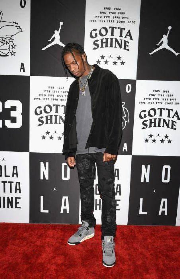 Travis Scott Height, Weight, Age, Family, Net Worth, Girlfriends