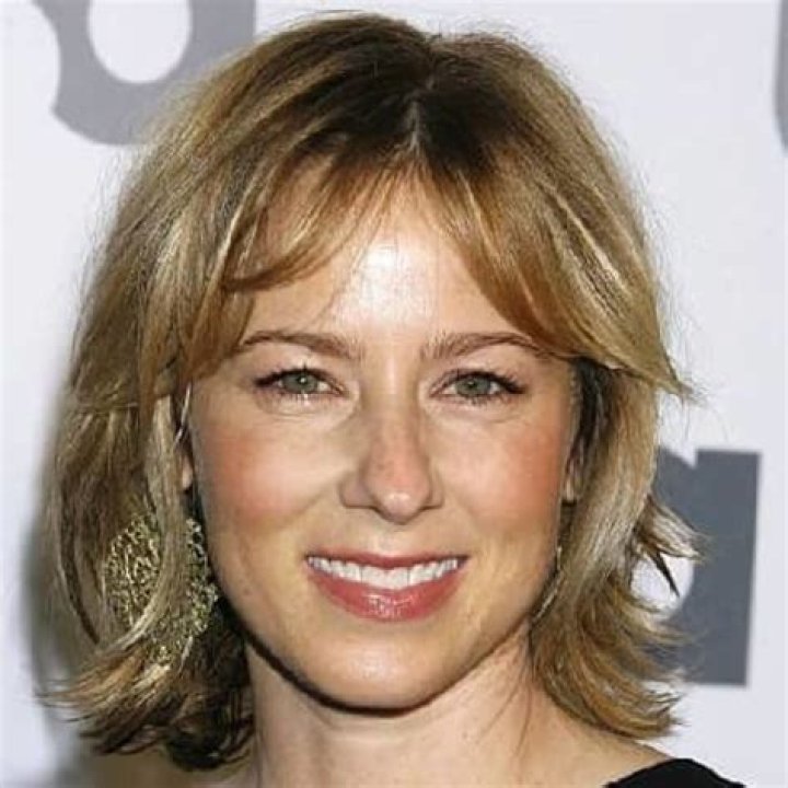 Traylor Howard Biography, Height & Life Story Super Stars Bio
