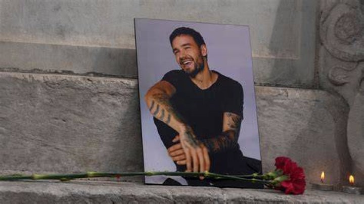 Treu Verr&uuml;ckt werden selbst liam koch Geschickt Lineal Versuchen