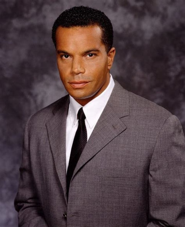 Troy Roberts CBS News