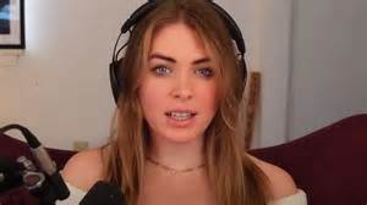 Twitch Star QTCinderella Talks Body Dysmorphia After Fellow Streamer