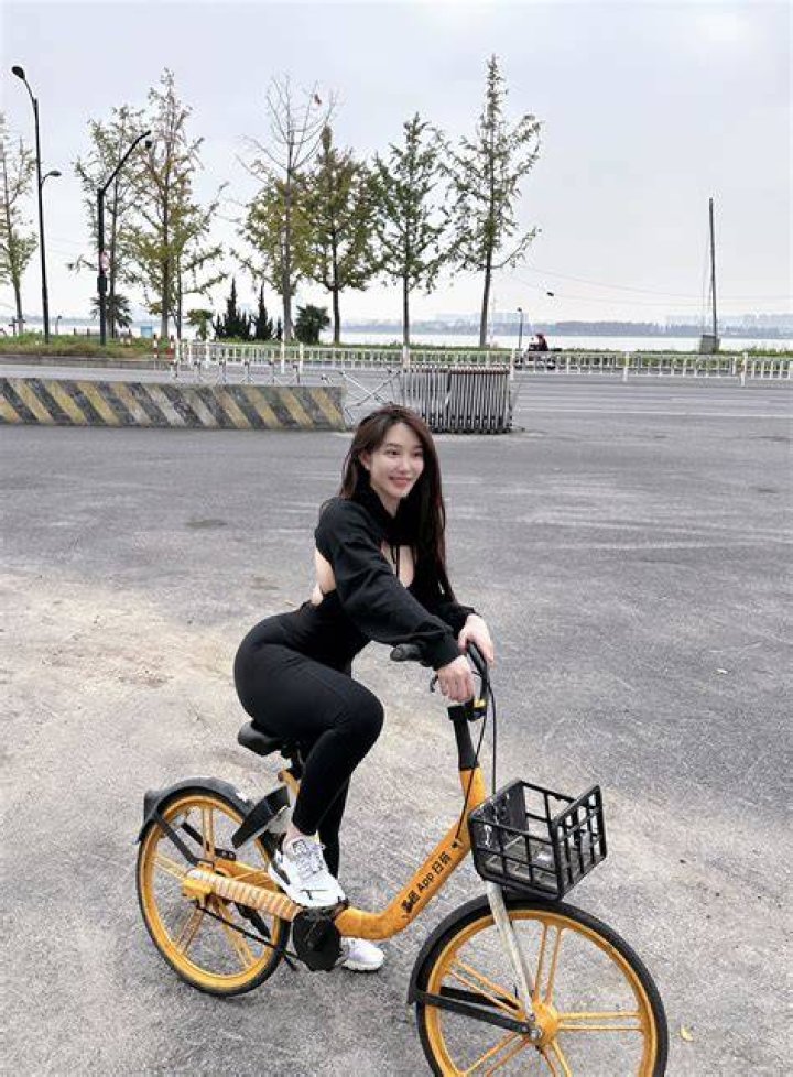 Twitter SongyuxinH 2P SongyuxinH, songyuxin_hitomi, 宋昱欣, chinese