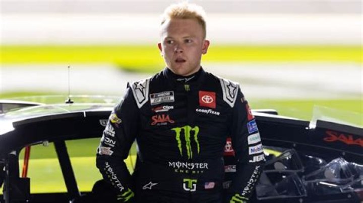 Ty Gibbs Makes Another Poor Decision During Prerace Show, Pushing Away