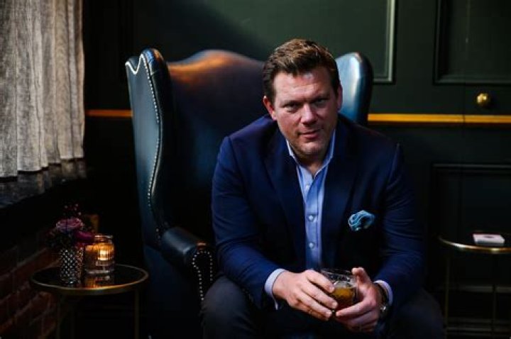 Tyler Florence to open upscale steakhouse Miller & Lux near Warriors