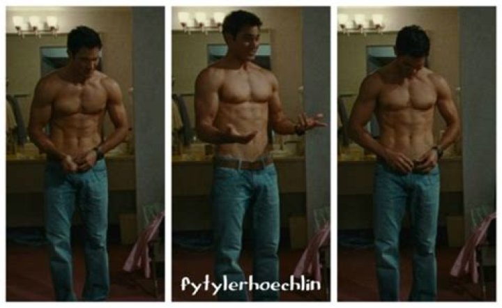 Tyler Hoechlin shirtless body