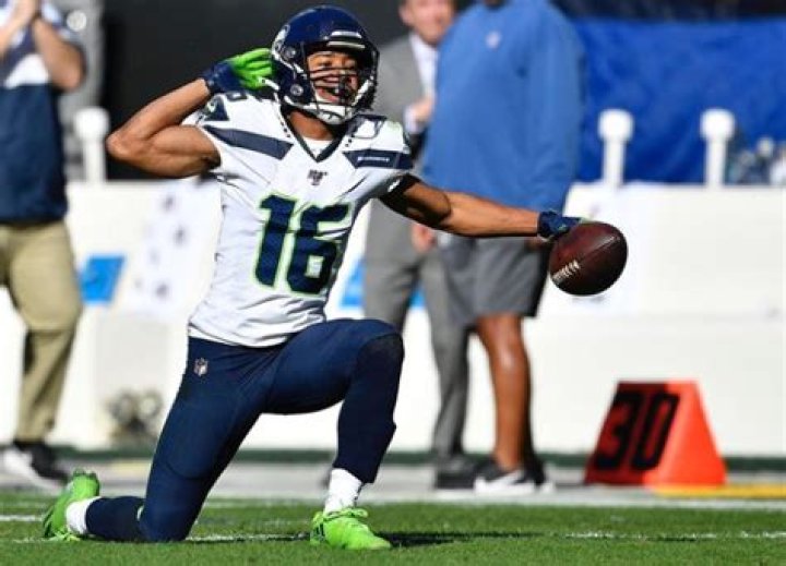 Tyler Lockett Bio, Net Worth, Age, Salary, Contract, Girlfriend