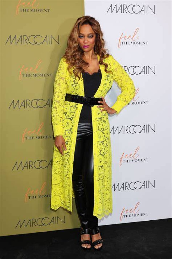 Tyra Banks Attended Berlin Fashion Week In Marc Cain Sandals Heels