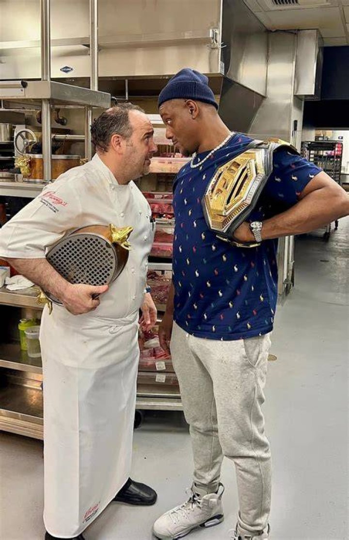 UFC Fighters Beefing In Vegas, Take Over Barry&rsquo;s Downtown Prime Inside