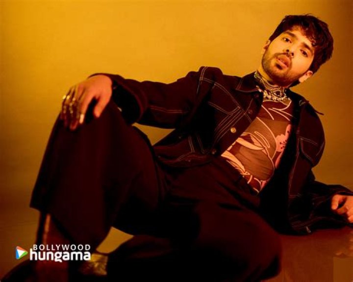 Uncover Armaan Malik's Journey: Music, Faith, And Family Revealed
