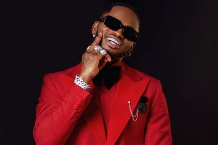 Unveil The Secrets: Diamond Platnumz's Girlfriends List Revealed
