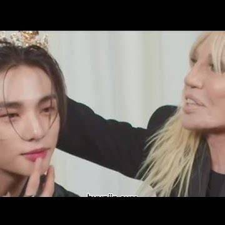 Unveiling Hyunjin's Natural Beauty: A Journey Of Self-Acceptance And Authenticity