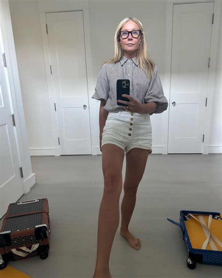 Unveiling The Allure Of "Gwyneth Paltrow Legs": Discoveries And Insights