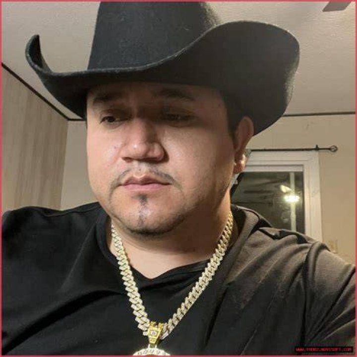 Unveiling The Enchanting World Of Claudia Kelly Y Espinoza Paz
