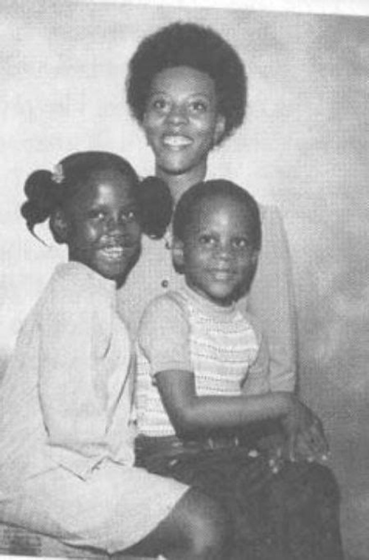 Unveiling The Legacy Of Arnett Simmons: Discoveries And Insights
