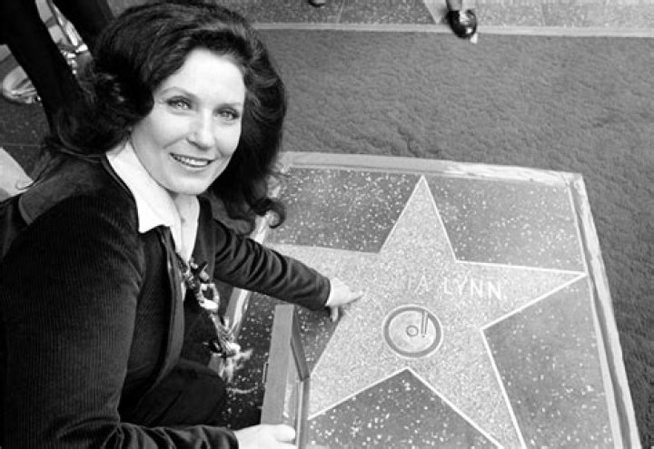 Unveiling The Marital History Of Country Music Icon Loretta Lynn