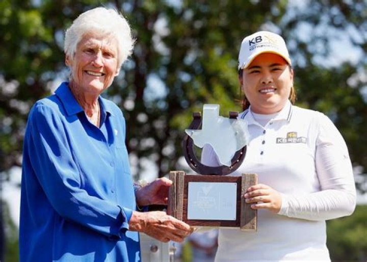 Unveiling The Most Captivating LPGA Golfers Of All Time: Uncover Their Secrets
