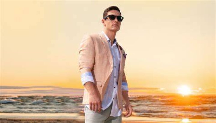 Upgrade Your Vacation Look Exclusive Tips from Christian Cowan