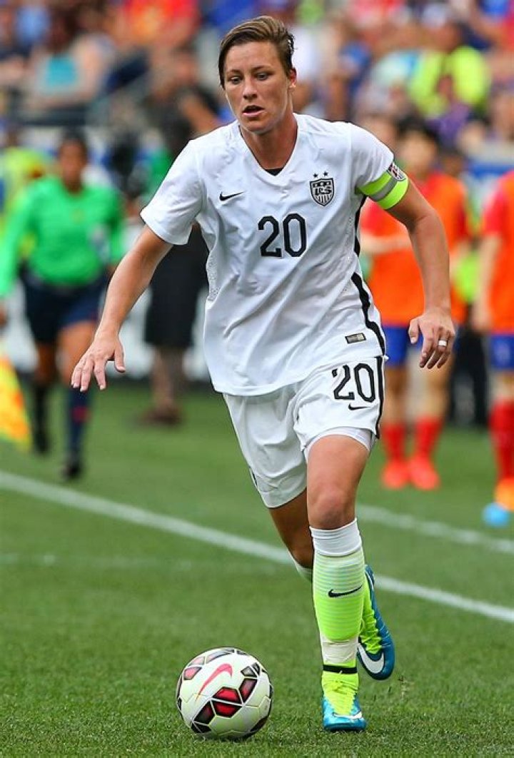 U.S Soccer Player Abby Wambach's Wife Sarah Huffman (bio, Wiki)