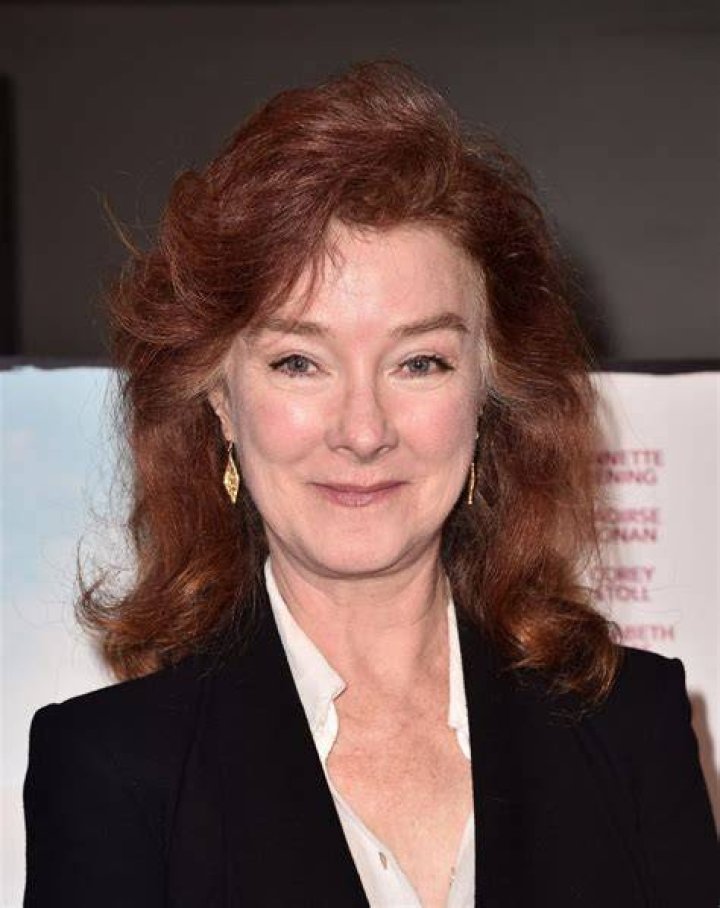 Valerie Mahaffey Biography, Height & Life Story Super Stars Bio