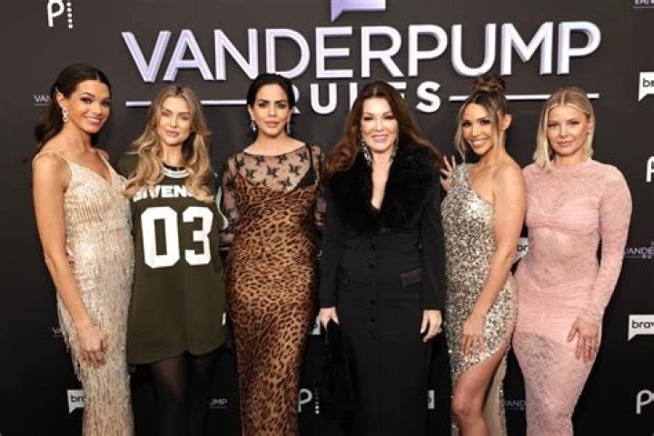 Vanderpump Rules Newest Cast Member Dayna Kathan Reportedly Feuding
