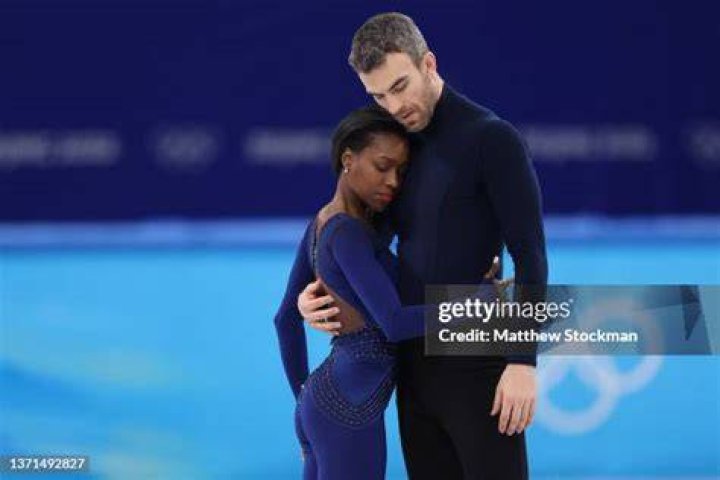 Vanessa James (Figure Skater) - Age, Birthday, Bio, Facts, Family, Net Worth, Height & More