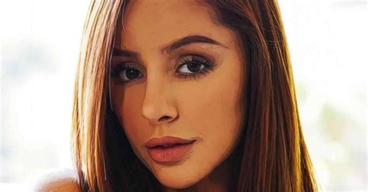 Vanna Bardot Biography, Age, Real Name, Nationality, Wiki, Photos