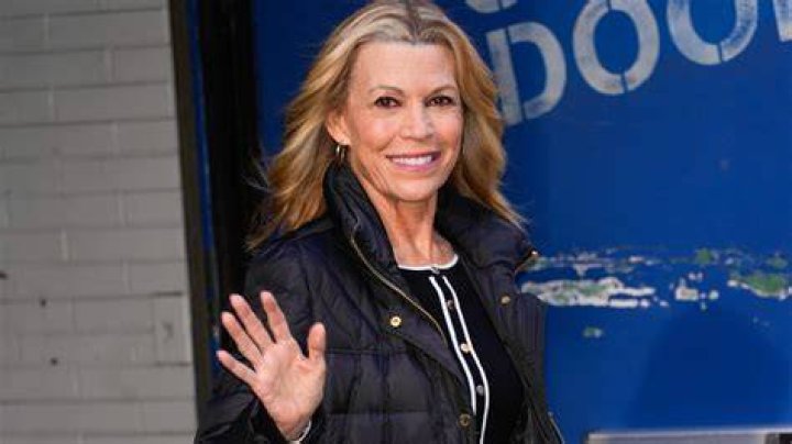 Vanna White bio net worth, age, wiki, Kids, wife, weight 2023 Kemi