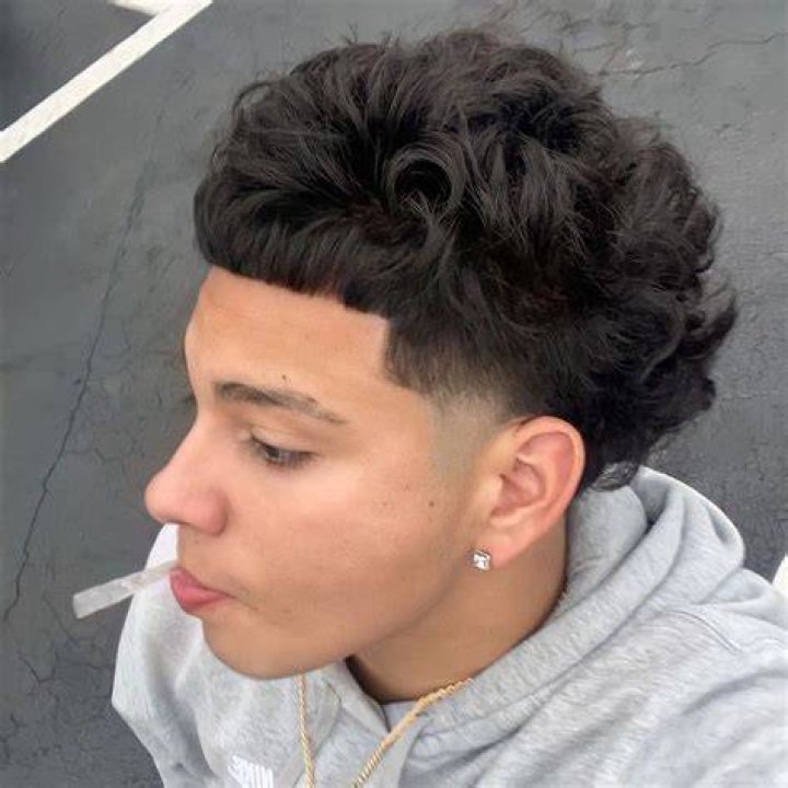 velhussein Edgars haircut, Low fade curly hair, Men haircut curly hair