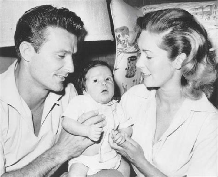 Vera Miles Family, Husband, Children, Dating, Net Worth, Nationality