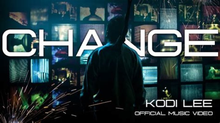 Videos KODI LEE