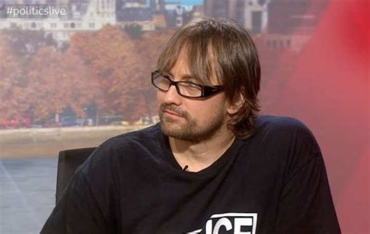 Viewers are perplexed by Wheatus frontman's appearance on Politics Live