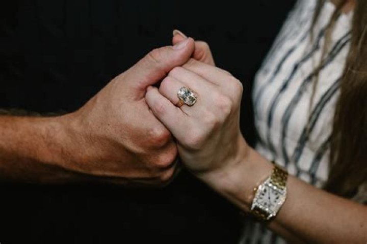 Vikkstar GirlFriend, Engagement, Pics