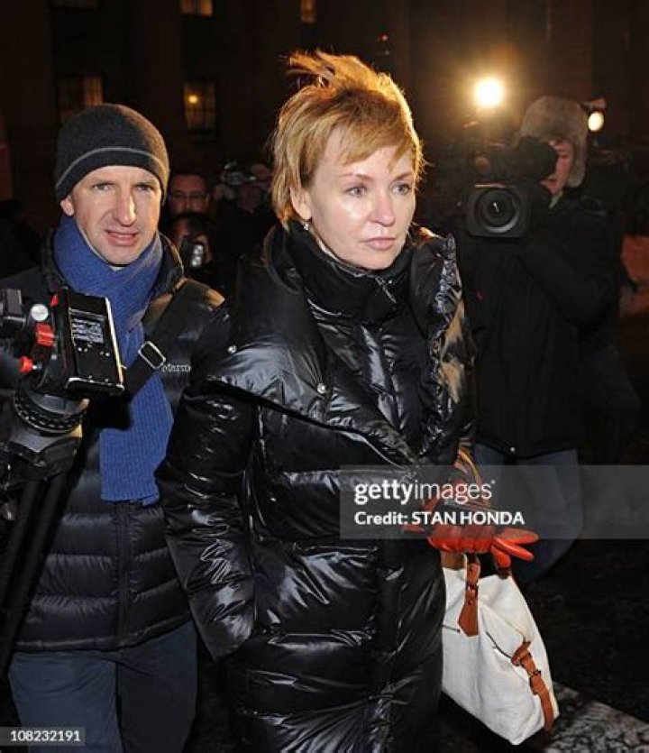 Viktor Bout Wife, Alla Bout, Hugged Him As She Met Her Husband