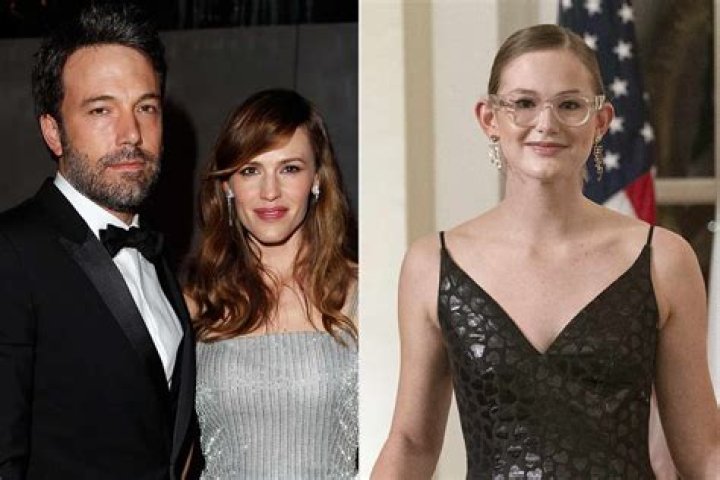 Violet Affleck Photos Ben Affleck and Jennifer Garner's Daughter Today