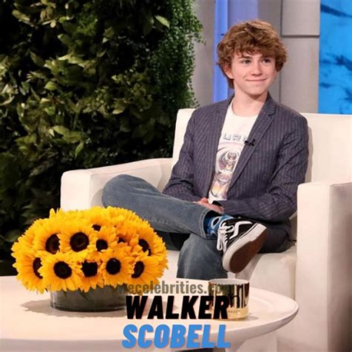 Walker Scobell Age, Net Worth, Height, Girlfriend, Wiki, Bio, Parents